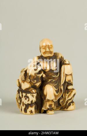 Arte ispirata da Netsuke of Man e un Qilin seduto su una roccia, 19th secolo, Giappone, Avorio, H. 1 7/8 pollici. (4,8 cm); W. 1 1/2" (3,8 cm); D. 1 1/4" (3,2 cm), Netsuke, opere classiche modernizzate da Artotop con un tuffo di modernità. Forme, colore e valore, impatto visivo accattivante sulle emozioni artistiche attraverso la libertà delle opere d'arte in modo contemporaneo. Un messaggio senza tempo che persegue una nuova direzione selvaggiamente creativa. Artisti che si rivolgono al supporto digitale e creano l'NFT Artotop Foto Stock