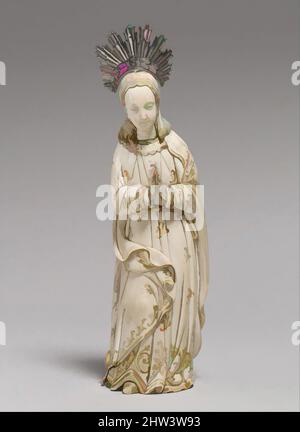 Arte ispirata alla Vergine dell'Immacolata Concezione, 18th secolo, Hispano-Filippino, Avorio, in parte dorata e policromata; Halo: Argento; occhi: Vetro, H. 10 pollici. (25,4 cm), scultura-miniatura, la posa indica la Vergine dell'Immacolata Concezione. Un rendering più completo delle opere classiche modernizzate da Artotop con un tuffo di modernità. Forme, colore e valore, impatto visivo accattivante sulle emozioni artistiche attraverso la libertà delle opere d'arte in modo contemporaneo. Un messaggio senza tempo che persegue una nuova direzione selvaggiamente creativa. Artisti che si rivolgono al supporto digitale e creano l'NFT Artotop Foto Stock