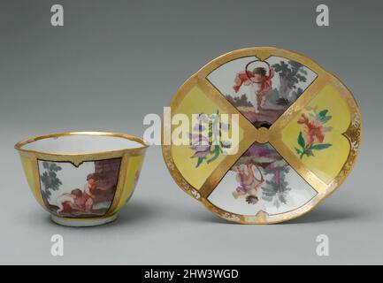 Arte ispirata a Cup e piattino, al modo di Jacques Stella (francese, Lione 1596–1657 Parigi), ca. 1750–55, Italiano, Firenze, porcellana a pasta dura, totale (tazza .1): 2 x 3 1/8 poll. (5,1 x 7,9 cm); diametro (piattino .2): 5" (12,7 cm), Ceramica-porcellana, modo di Jacques Stella (francese, opere classiche modernizzate da Artotop con un tuffo di modernità. Forme, colore e valore, impatto visivo accattivante sulle emozioni artistiche attraverso la libertà delle opere d'arte in modo contemporaneo. Un messaggio senza tempo che persegue una nuova direzione selvaggiamente creativa. Artisti che si rivolgono al supporto digitale e creano l'NFT Artotop Foto Stock