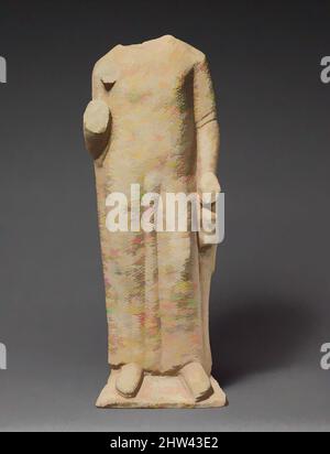 Arte ispirata da statuette calcaree di un ragazzo che tiene una colomba, classica, 2nd metà del 5th secolo a.C., cipriota, calcare, totale: 18 7/8 x 6 5/8 x 4 5/16 pollici. (47,9 x 16,8 x 11 cm), scultura in pietra, personaggio che tiene uccello, opere classiche modernizzate da Artotop con un tuffo di modernità. Forme, colore e valore, impatto visivo accattivante sulle emozioni artistiche attraverso la libertà delle opere d'arte in modo contemporaneo. Un messaggio senza tempo che persegue una nuova direzione selvaggiamente creativa. Artisti che si rivolgono al supporto digitale e creano l'NFT Artotop Foto Stock