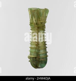 Arte ispirata a matraccio cosmetico doppio in vetro (tubo kohl), tardo imperiale, 4th secolo d.C., romano, vetro; Soffiato e trainato, complessivo: 5in. (12,7cm), vetro, verde chiaro traslucido, combinato con verde blu traslucido; sentieri in verde chiaro traslucido., bordo spesso, rovesciata, ripiegato e, opere classiche modernizzate da Artotop con un tuffo di modernità. Forme, colore e valore, impatto visivo accattivante sulle emozioni artistiche attraverso la libertà delle opere d'arte in modo contemporaneo. Un messaggio senza tempo che persegue una nuova direzione selvaggiamente creativa. Artisti che si rivolgono al supporto digitale e creano l'NFT Artotop Foto Stock