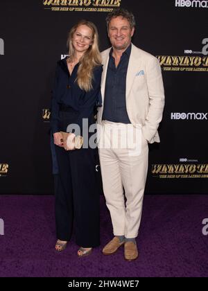 02 marzo 2022 - Los Angeles, California - CÃ©cile Breccia e Jason Clarke. Prima di HBO ''tempo di vittoria: L'ascesa della Dinastia Lakers' (Credit Image: © Billy Bennight/AdMedia via ZUMA Press Wire) Foto Stock