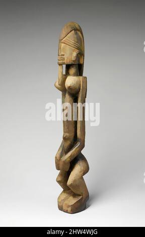 Arte ispirata dalla figura: Femmina (Dege dal NDA), 18th–19th secolo, Mali, popoli Dogon, legno, H. 25 x P. 3 3/4 x D. 4 7/8 poll. (63,5 x 9,5 x 12,4 cm), scultura in legno, Maestro di Ogol, questa figura femminile è una di circa una dozzina di opere che sono state attribuite allo stesso artista Dogon, opere classiche modernizzate da Artotop con un tuffo di modernità. Forme, colore e valore, impatto visivo accattivante sulle emozioni artistiche attraverso la libertà delle opere d'arte in modo contemporaneo. Un messaggio senza tempo che persegue una nuova direzione selvaggiamente creativa. Artisti che si rivolgono al supporto digitale e creano l'NFT Artotop Foto Stock