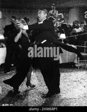 ZENA MARSHALL e ORSON WELLES nel segmento di Lord Mountdrago di TRE CASI DI OMICIDIO 1955 regista GEORGE MORE o'FERRELL storia W. Somerset Maugham Wessex Film Productions / London Film Productions Foto Stock