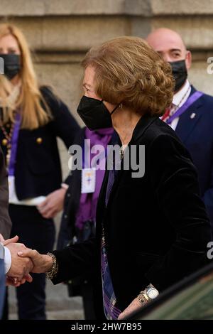 4 marzo 2022, Madrid, Madrid, Spagna: L'ex regina Sofia partecipa al tradizionale ringraziamento al Cristo di Medinaceli nella Chiesa di Gesù di Medinaceli il 4 marzo 2022 a Madrid, Spagna (Credit Image: © Jack Abuin/ZUMA Press Wire) Foto Stock