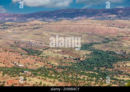 Il Marocco. Vedute panoramiche nel Medio Atlante, vicino a Ouzoud. Foto Stock