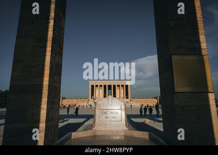 Ankara, Turchia - 09 novembre 2021: Anitkabir e mausoleo di Ismet Inonu. Scatto editoriale ad Ankara. Foto Stock