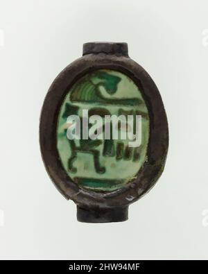 Arte ispirata da Scarab inscritto per la moglie del Dio Hatshepsut, nuovo Regno, Dinastia 18, presto, ca. 1492–1473 a.C., dall'Egitto, dall'Egitto superiore, da Tebe, dallo sceicco Abd el-Qurna, Tomba di Hatnefer e Ramose (sotto TT 71), bara III, sepoltura 1b, mani, 1935–36, Argento, steatite smaltata, L. 2 cm (, opere classiche modernizzate da Artotop con un tuffo di modernità. Forme, colore e valore, impatto visivo accattivante sulle emozioni artistiche attraverso la libertà delle opere d'arte in modo contemporaneo. Un messaggio senza tempo che persegue una nuova direzione selvaggiamente creativa. Artisti che si rivolgono al supporto digitale e creano l'NFT Artotop Foto Stock