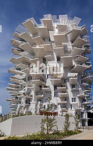 Edificio 'l'Arbre Blanc', architetti: Sou Fujimoto, Nicolas Laisné, Manal Rachdi, Dimitri Roussel. Responsabili di progetto: Evolis, Promo, SAS l'Arbre Blanc. Distretto di Richter, Port Marianne. Montpellier, Occitanie, Francia Foto Stock