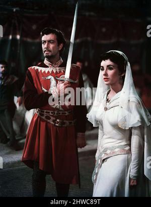 ELIZABETH TAYLOR e ROBERT TAYLOR in IVANHOE (1952), diretto da RICHARD THORPE. Credito: M.G.M. / Album Foto Stock