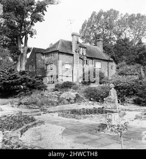 La casa del chitarrista Rolling Stones Brian Jones ad Hartfield, Sussex dove il suo corpo è stato trovato nella piscina.3rd Luglio 1969. Foto Stock