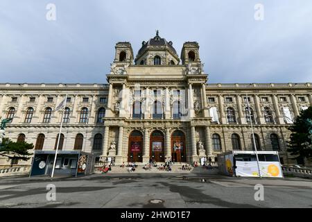 Vienna, Austria - 17 luglio 2021: Vista esterna del Kunsthistorisches Museum di Vienna o del Museum of Art History. Foto Stock
