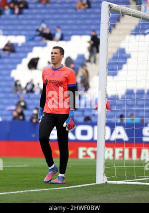 Sabadell, Barcellona, Spagna. 5th Mar 2022. Barcellona Spagna 05.03.2022 David Soria (Getafe CF) guarda durante la Liga Santander tra Espanyol e Getafe CF allo stadio RCDE il 04 marzo 2022 a Barcellona. (Credit Image: © Xavi Urgeles/ZUMA Press Wire) Foto Stock