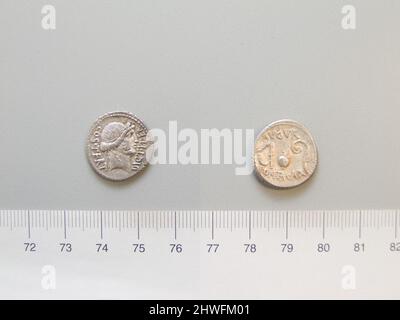 Denario dell'Impero Romano. Artista: Magistrato sconosciuto: Gaius Julius Caesar, 100–44 a.C. Foto Stock