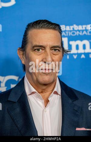 Santa Barbara, Stati Uniti. 05th Mar 2022. Arrivi di tappeti rossi, Ciarán Hinds (Belfast). Il Festival Internazionale del Cinema di Santa Barbara del 37th onora Caitriona Balfe (Belfast), Ariana DeBose (West Side Story), Alana Haim (licorice Pizza), Ciarán Hinds (Belfast), Emilia Jones (CODA), Troy Kotsur (CODA), Simon Rex (Red Rocket), E Saniyya Sidney (King Richard) con il Virtuosos Award all'Arlington Theatre di Santa Barbara, California, 5 marzo 2022. (Foto di Rod Rolle/Sipa USA) Credit: Sipa USA/Alamy Live News Foto Stock