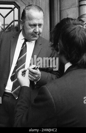 Lloyds Bank all'angolo tra Baker Street e Marylebone Road, Londra. La volta della banca che deteneva cassette di sicurezza è stata rotta nella notte del 11 settembre 1971. La banda aveva affittato un negozio di pelletteria di nome le SAC, due porte a nord della banca, E tunneled una distanza di circa 50 piedi passando sotto l'interveniente Chicken Inn ristorante per raggiungere la volta. Per evitare di essere troppo ascoltati, hanno scavato solo durante i fine settimana. I ladri avevano inizialmente utilizzato una lancia termica per cercare di rompersi nella volta, ma alla fine hanno dovuto utilizzare esplosivi. I ladri sono andati via con ¿1,5 milioni di sterline di Foto Stock