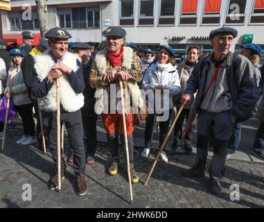 2000 PECORE SUGLI CHAMPS ELYSEES Foto Stock