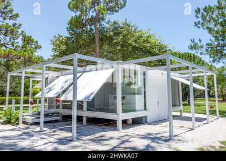 Sarasota Florida,Ringling Estate,John Mable Ringling Museum of Art,Walker Guest House,Paul Rudolph Sarasota School of Moderism 1952 replica cottage Foto Stock