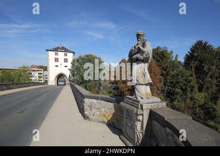 San Giovanni di Nepomuk 1350-1393, sul Ponte Vecchio Lahn, a Limburg, Assia, Germania Foto Stock