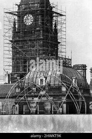 Ponteggi sugli edifici comunali, Dale Street, Liverpool, Merseyside. 9th marzo 1973. Foto Stock