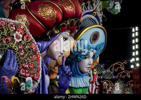 Valencia, Spagna - 4 Settembre 2021: Dettaglio delle figurine di Fallas, anni di lavoro vincente con il tema "Venezia fantasy" dell'artista Pere Baenas a Conven Foto Stock