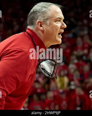 Piscataway, New Jersey, Stati Uniti. 7th Mar 2022. Rutgers Scarlet Knights è allenatore capo Steve Pikiell durante il Big Ten basket tra i Penn state Nittany Lions e i Rutgers Scarlet Knights alla Jersey Mikes Arena di Piscataway, New Jersey domenica 6 marzo 2022. Rutgers vince da 59-58 su PennState. Duncan Williams/CSM/Alamy Live News Foto Stock