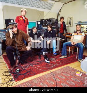 La colonna sonora della nostra vita nel loro studio di registrazione Gothenburg, Svezia. 28th aprile 2004. Foto Stock