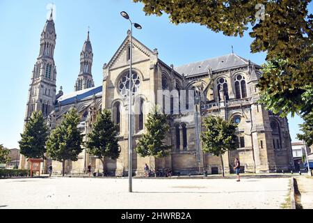 Bordeaux, la Chiesa del Sacro cuore, Église du Sacré-Cœur, costruita in stile neoromanico/bizantino, 1877-84, architetto Jean-Jules Mondet Foto Stock