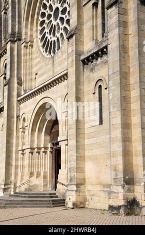 Bordeaux, la Chiesa del Sacro cuore, Église du Sacré-Cœur, costruita in stile neoromanico/bizantino, 1877-84, architetto Jean-Jules Mondet Foto Stock