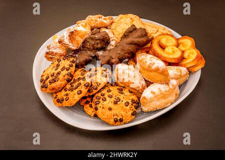 biscotti fatti in casa o biscotti al tè sono deliziosi come il burro e il tocco di vaniglia dare loro un sapore tremendo mentre fanno la textur Foto Stock