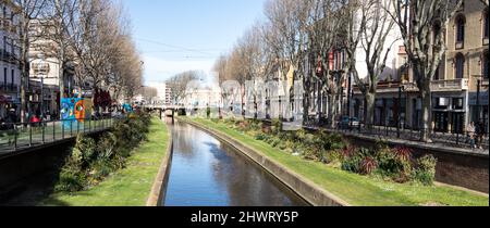 Les rives de la bassa à Perpignan Foto Stock