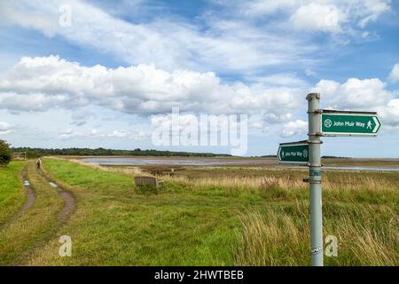 John Muir Way vicino a Dunbar sulla costa orientale della Scozia Foto Stock