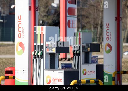 STAZIONE di benzina AMIC Energy Management a Danzica. Polonia Marzo 4th 2022 © Wojciech Strozyk / Alamy Stock Photo *** Local Caption *** Foto Stock