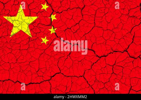 Bandiera della Repubblica popolare cinese. Flag con crepe. Design orizzontale. Illustrazione. Mappa. Foto Stock