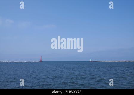 Faro di Muskegon Pier lungo il lago Michigan Foto Stock