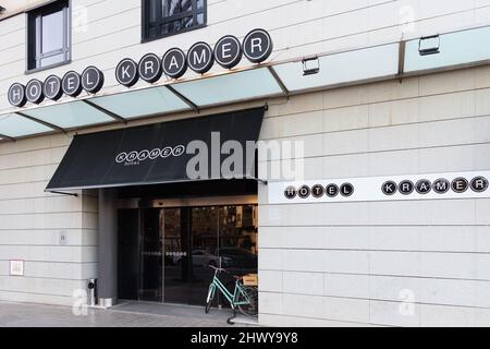 VALENCIA, SPAGNA - 04 MARZO 2022: L'Hotel Kramer si trova in Av Campanar, Valencia Foto Stock