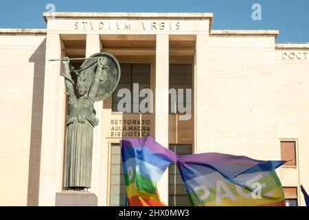 Manifestazione per la pace e per l'Ucraina Università 'Sapienza' di Roma Foto Stock