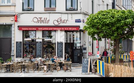 Ixelles, Bruxelles - Belgio - 05 31 2019 - la tipica brasserie di Bruxelles di volo gas in Piazza Fernand Cocq Foto Stock