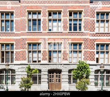 Schaerbeek, Bruxelles , Belgio - 06 29 2019 - la facciata del municipio in stile neorinascimentale Foto Stock