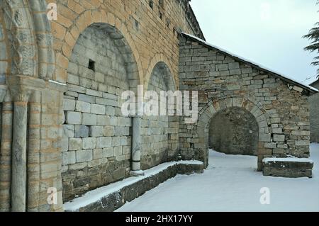 Chiesa di Sant Andrés a Salardú nella regione Valle de Aran provincia di Lérida, Catalogna, Spagna Foto Stock