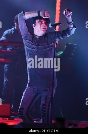 Atlanta, Georgia, Stati Uniti. 8th Mar 2022. Gary Numan sul palco di Gary Numan in Concerto, Variety Playhouse, Atlanta, GA 8 marzo 2022. Credit: Derek Storm/Everett Collection/Alamy Live News Foto Stock