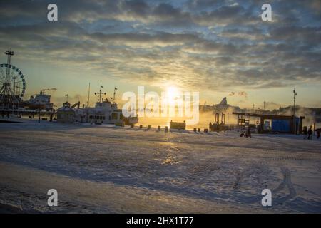 Vista panoramica di Helsinki in una giornata invernale, in Finlandia Foto Stock