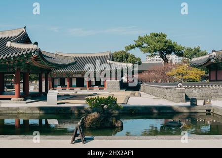 Jejumok-Gwana, architettura tradizionale coreana nell'isola di Jeju, Corea Foto Stock