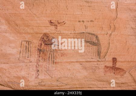 Figure antropomorfe simili ad alieni sul Bartlett Rock Art Panel, un pannello in stile Barrier Canyon vicino a Moab, Utah. Dipinta circa 3000 anni fa dalla A. Foto Stock