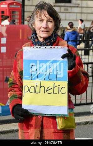 Londra, Regno Unito. I manifestanti SODEM hanno manifestato contro il governo conservatore e le sue politiche nei confronti dei rifugiati provenienti dall'Urkaine in particolare. Foto Stock