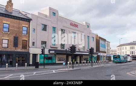 Globe Theater di Stockton on Tees, Inghilterra, Regno Unito, ha appena completato i lavori di ristrutturazione di questo edificio art deco. Foto Stock