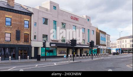 Globe Theater di Stockton on Tees, Inghilterra, Regno Unito, ha appena completato i lavori di ristrutturazione di questo edificio art deco. Foto Stock