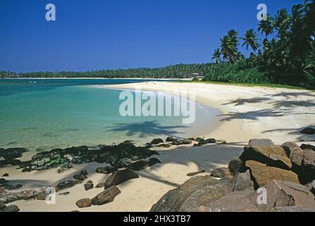 Sri Lanka. Unawatuna. Scena della spiaggia. Foto Stock