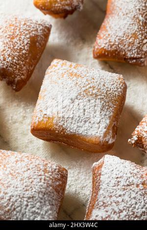 New Orleans biignets francese fatti in casa con zucchero in polvere Foto Stock