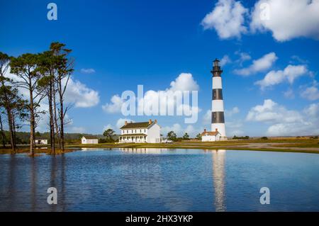 Bodie Island Lighthouse costruito 1872 alto, situato a Cape Hatteras National Seashore sulle rive esterne del North Carolina Foto Stock